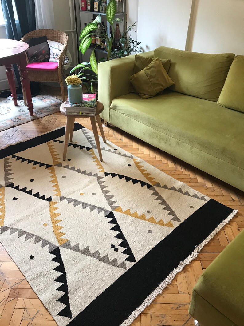 Handwoven kilim rug, Bohemian floor rug, Authentic carpet, Vintage Turkish kilim, Scandivanian design, Monochrome interior design image 1