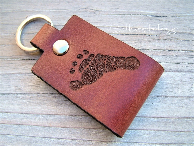 Beautiful handprint of your child, Keychain leather, father and mother,individualizable key ring,special keyring,footprint,childrens drawing image 7