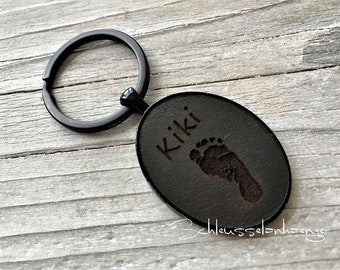 Ein schöner Fußabdruck, leder Schlüsselanhänger, Handabdruck, Symbol,Erinnerungskeychain, Hundetatze, personalisiert, weihnachtsgeschenk