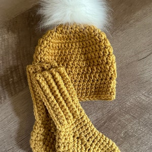 Newborn Mustard Baby Hat and Booties | Newborn Baby Girl Gift | Baby Booties Crochet | Baby Booties Gift | Baby Socks | Mustard Baby Shower
