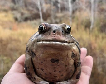 Hand-Painted Polymer Clay American Toad Figurine: Fall Decor