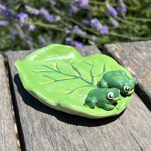 Handmade Painted Polymer Clay Frog Couple Jewelry Ring Leaf Dish Tray Personalized Gift | Hand-sculpted Small Lily Pad Jewelry Holder