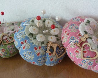 1 cute pincushion blue, sewing utensil, pincushion, gift, Mother's Day, birthday, patchwork, decoration handcraft