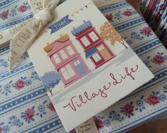 Tilda Village Life Fabrics, Fat Quarter Bundle 300279, 20 Fabrics 53 x 48 cm, Tilda Fabrics, Cotton Fabric, 20 Fabrics 21 x 19 in