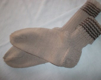 Wool socks size 45/46, hand-knitted in beige,