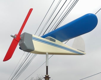 bunte Holzflugzeug-Wetterfahne 24/002 Les Weathervanes d'Angelo Gartendekoration handgefertigte Windfliegerei