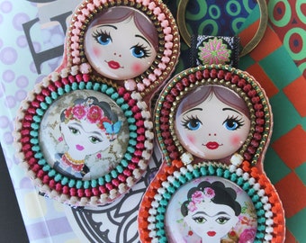 Simpatiche cerniere matrioska bambola portachiavi, bambola babushka accessori, regalo per mamma.