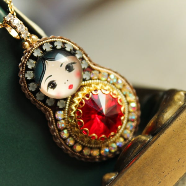 Russian tradition doll necklace with red matryoshka nesting doll pendant, lovely gift for mum , Birthday gift for girl.