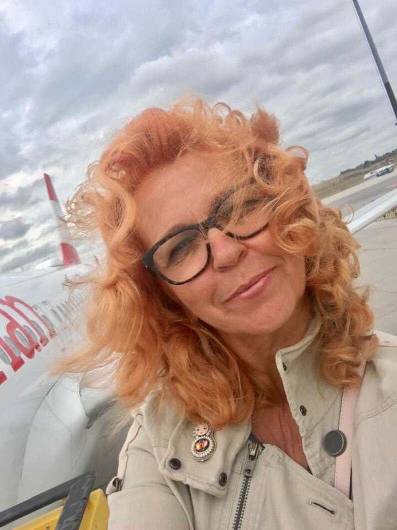 colorata matrioska nidificante bambola spilla per ragazze e donne, Figlia idé regalo per lei. bild 10