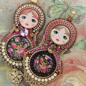 Russian jewelry babushka necklace, zipper and bead embroidered nesting doll, handmade matryoshka gift idea for mum.