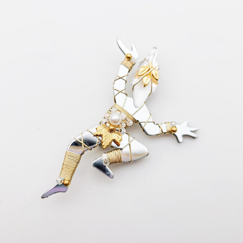 dancing figure silver 2001 wire artisan signed handmade plastic Large Liz Tech Artisan Handmade Thai Dancer Pin Brooch beads