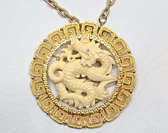 Hattie Carnegie White Cream Dragon Medallion Long Chain Necklace Gold tone, Chinese export Asian-inspired, Retro estate statement designer