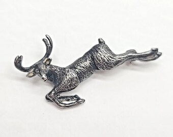 Sterling silver 925 3D deer/ stag/ buck brooch pin sculptural animal wildlife lover, nature