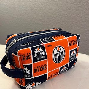 NHL Sports Themed Quilted Kulturtasche, NHL, Rangers, Bruins, Leafs, Stars, Blackhawks, Red Wings, Kommandanten, Panther, Oilers, Canadiens