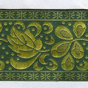 Meterware Jacquardborte Blumenranke grün + gold 50 mm