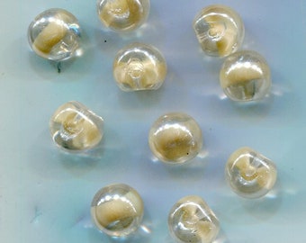 10 Kugel-Glasknöpfe Perlen hell-beige AB 10 mm