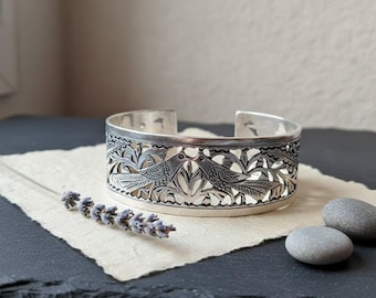 Pulsera de pájaro de plata de ley 925 grabada a mano, pulsera ancha calada para mujer, joyería tunecina hecha a mano, brazalete de plata de ley, regalo para el Día de la Madre.