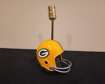 Vintage Green Bay Packers Mini Helmet Lamp: NFL Decor