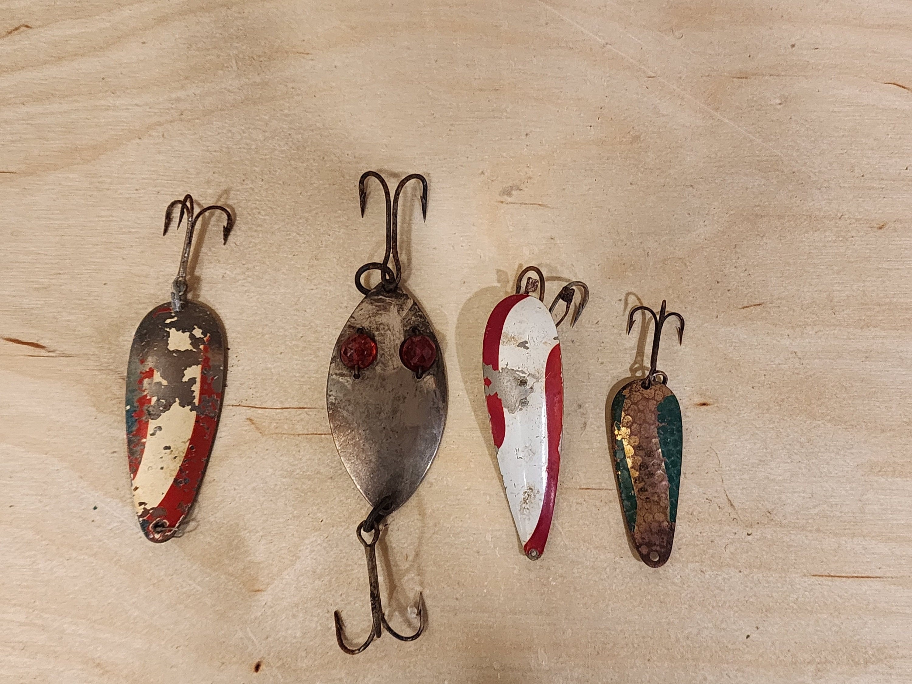 Antique Wiggler Lure 