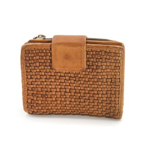 Cartera de mujer de piel, monedero exterior con cremallera, tarjetero y documentos.