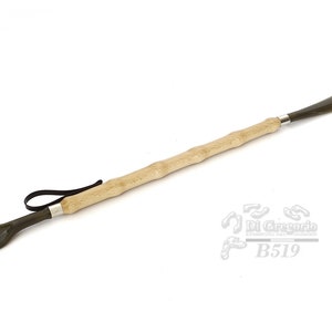 56 cm langer Schuhanzieher aus Kunststoff mit praktischem Rückenkratzer