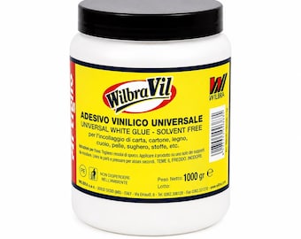 Könnte beinhalten: Ein weißer Kunststoffbehälter mit WilbraVil Universal-Vinylkleber und einem schwarzen Schraubdeckel. Das gelbe Etikett zeigt den Markennamen, den Text ADESIVO VINILICO UNIVERSALE und ein Nettogewicht von 1000 Gramm. Das Produkt ist lösungsmittelfrei.