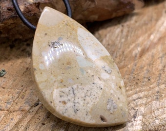 Rocky Butte 27x40 mm Free Form Pendant