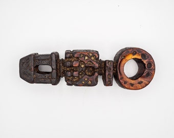 アンティーク彫刻が施されたネパールの木製グルラ：バターチャーン、19