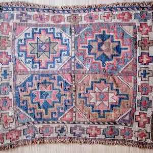 Antique Shahsavan Kelim Bag Face: Persian Sumakh Flat-Weave