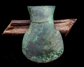 Bronze-Age Axe Head from Thailand/Thai Bronze Farming Tool