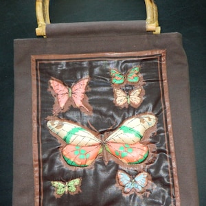 Cartera Casera Marrón / Mariposas Acolchadas 1 Bolsillo Principal Más 1 Asas De Madera