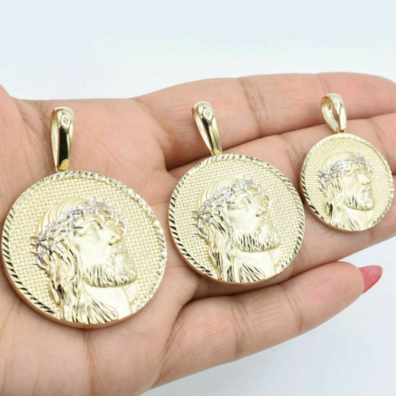 10k 2024 medallion pendant