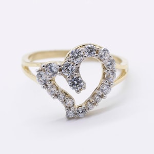 Women&#39;s CZ Empty Heart Ring 10K Yellow Gold Size 7