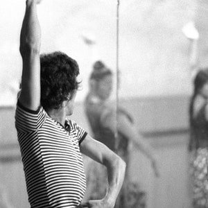 Flamenco classes with Ciro at the Amor de Dios Madrid; a part of the history of flamenco; pictures of flamenco dancers in training (#1)