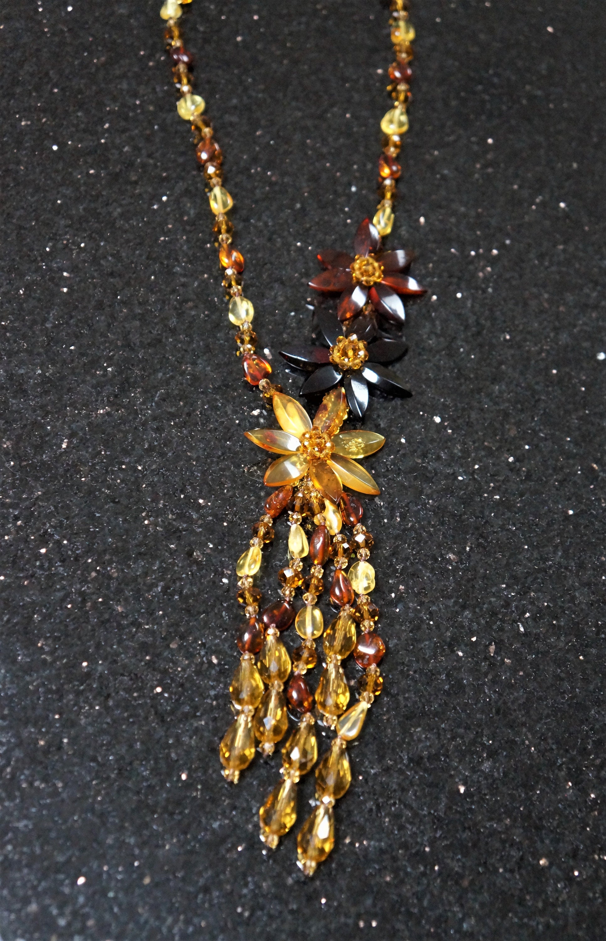 マルチカラーアンバーフローラルネックレス、24インチ - Etsy 日本