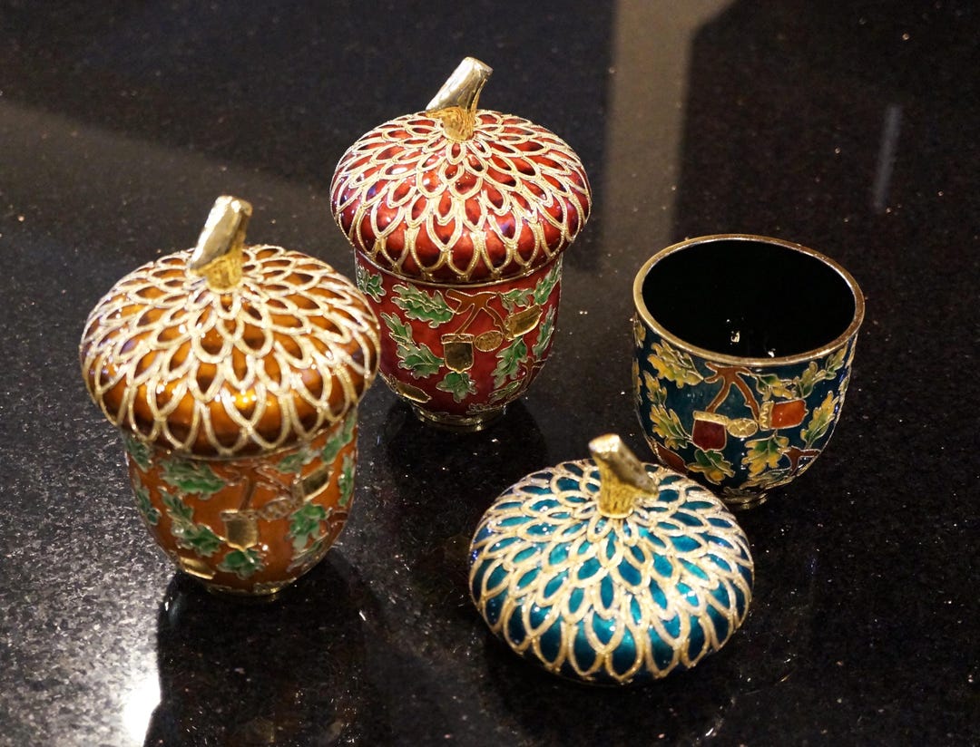 Ass.(one)vintage Enamel Cloisonne Box 