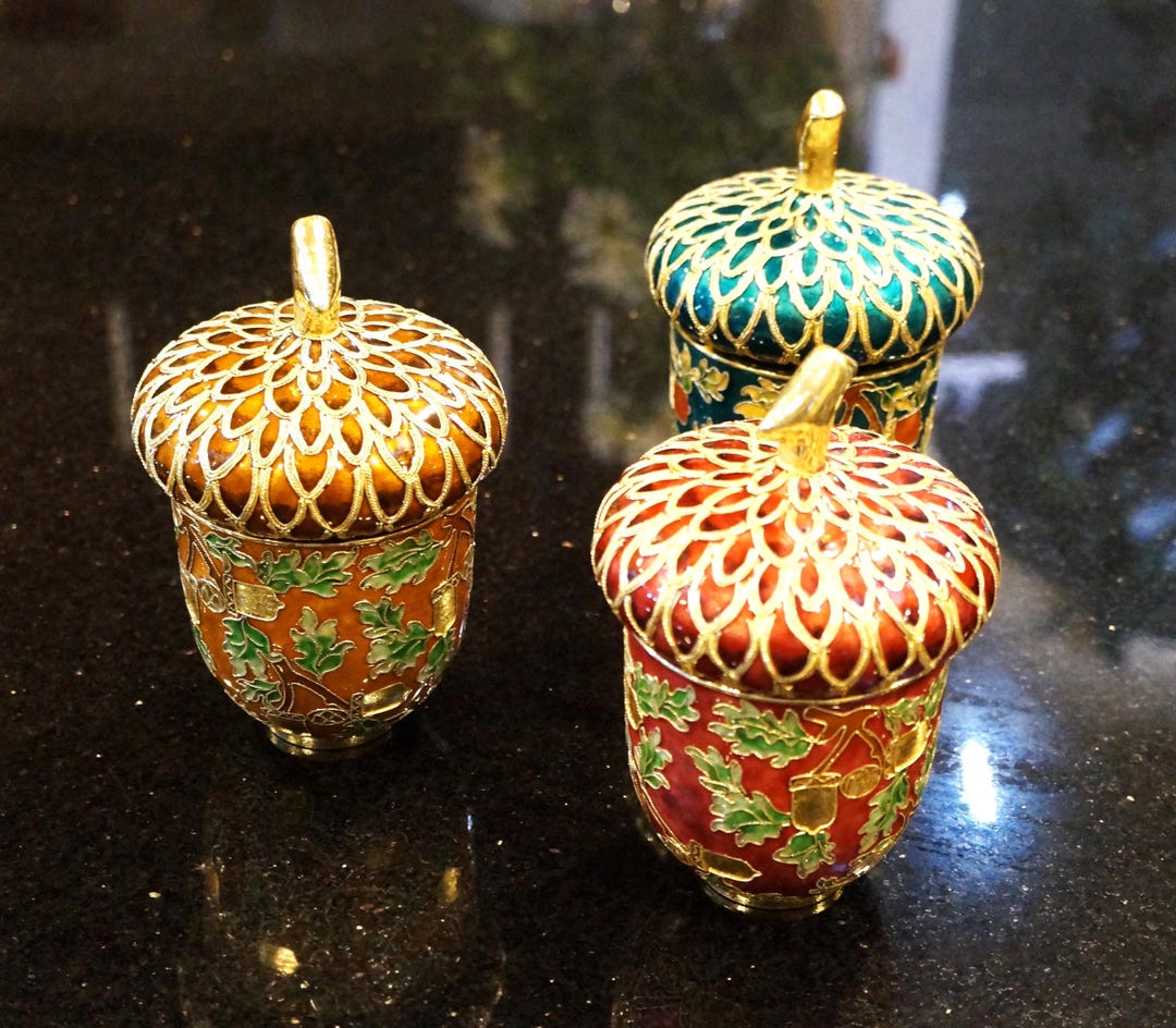 Ass.(one)vintage Enamel Cloisonne Box 