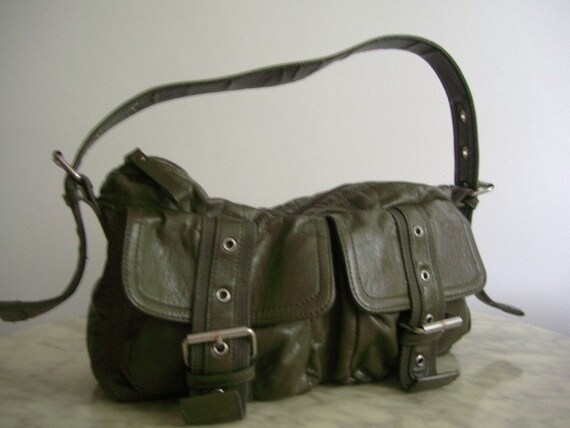 sporty shoulder bag