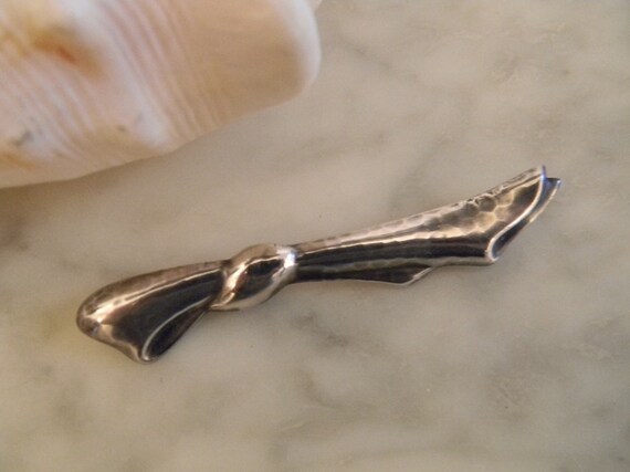 Pretty Old pin * * * silver