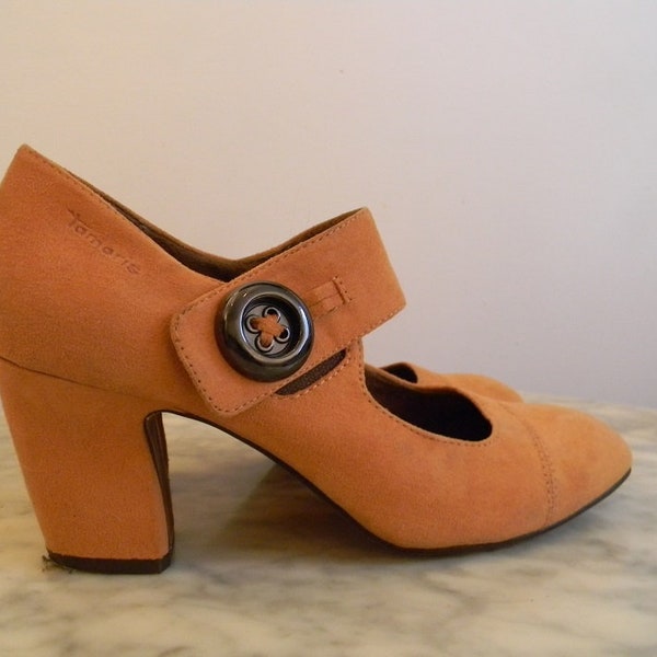 Stylische Spangen-Pumps *** Gr. 40 *** senfarbig