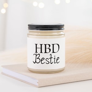Candela HBD Bestie, regalo di candela di buon compleanno personalizzato per la migliore amica, una candela di compleanno moderna unica, regalo di compleanno profumato