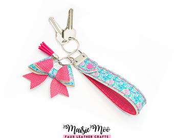Snap Wristlet Keychain SVG, Hand Sew Holes Keychain Wrist Fob Template, Faux Leather Fob, Wristlet Cricut SVG Cut File