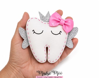 Tooth Fairy Pillow SVG Template, Easy Stitch Tooth Pillow, Hand Stitched Faux Leather Pouch SVG, Childrens Crafts Sewing Pattern