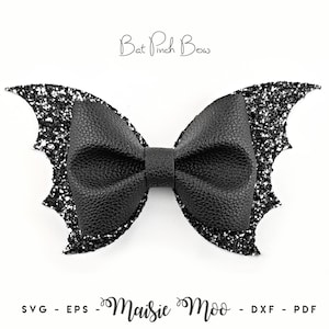 Szablon kokardy na Halloween Kokarda nietoperza SVG | Bestseller Kokarda do włosów nietoperza SVG | Popularne skrzydła nietoperza w stylu gotyckim Maisie Moo Skóra wegańska