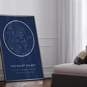 Regalo de StarMap: regalo personalizado de aniversario o boda con constelaciones. Impresión del día de San Valentín para él y para ella. Cielo nocturno para recién nacidos por fecha