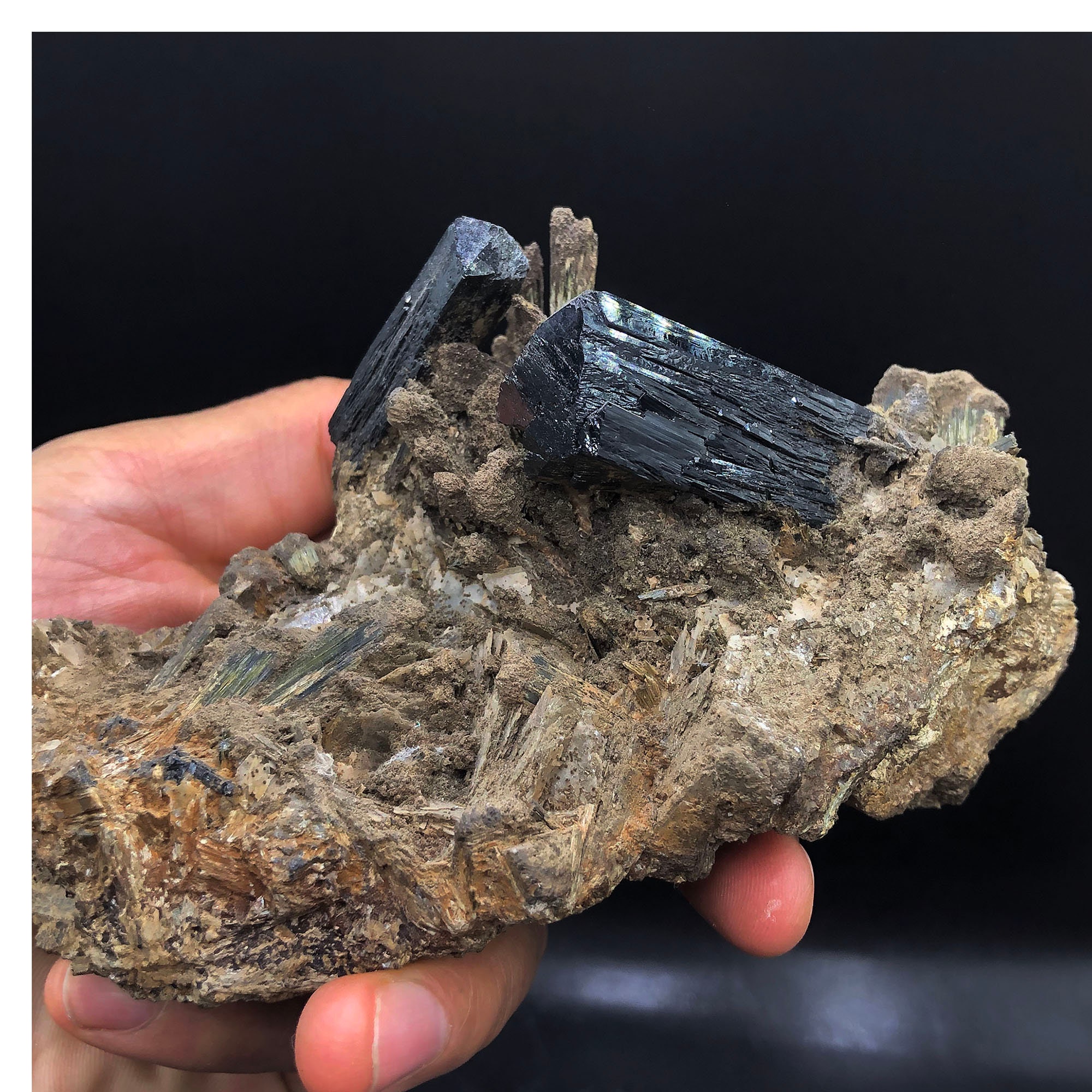Crystal Natural Columnar Ilvaite,verdelite Cluster Symbiosis Mineral ...