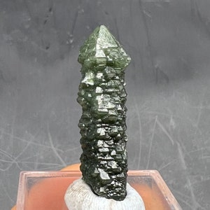 Naturligt grönt kvartskristallkluster mineralprov från Inre Mongoliet/grön kristall #Q1048
