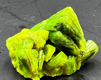 Natural ladder-like green mica crystal specimen,China #Q4