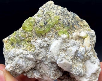 RARE Natürliches Sphen Crystal Mineral Q # 888