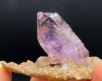 Atemberaubendes Amethyst-Zepter, Super Seven Crystal Sehr seltene Zepterquarz-Heilung # Q1029